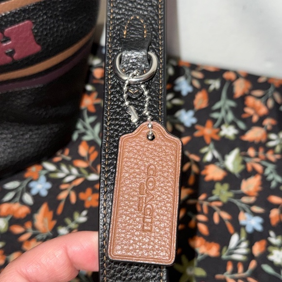 Coach Logan Field Small Crossbody Black Multi EEUC - Picture 7 of 9